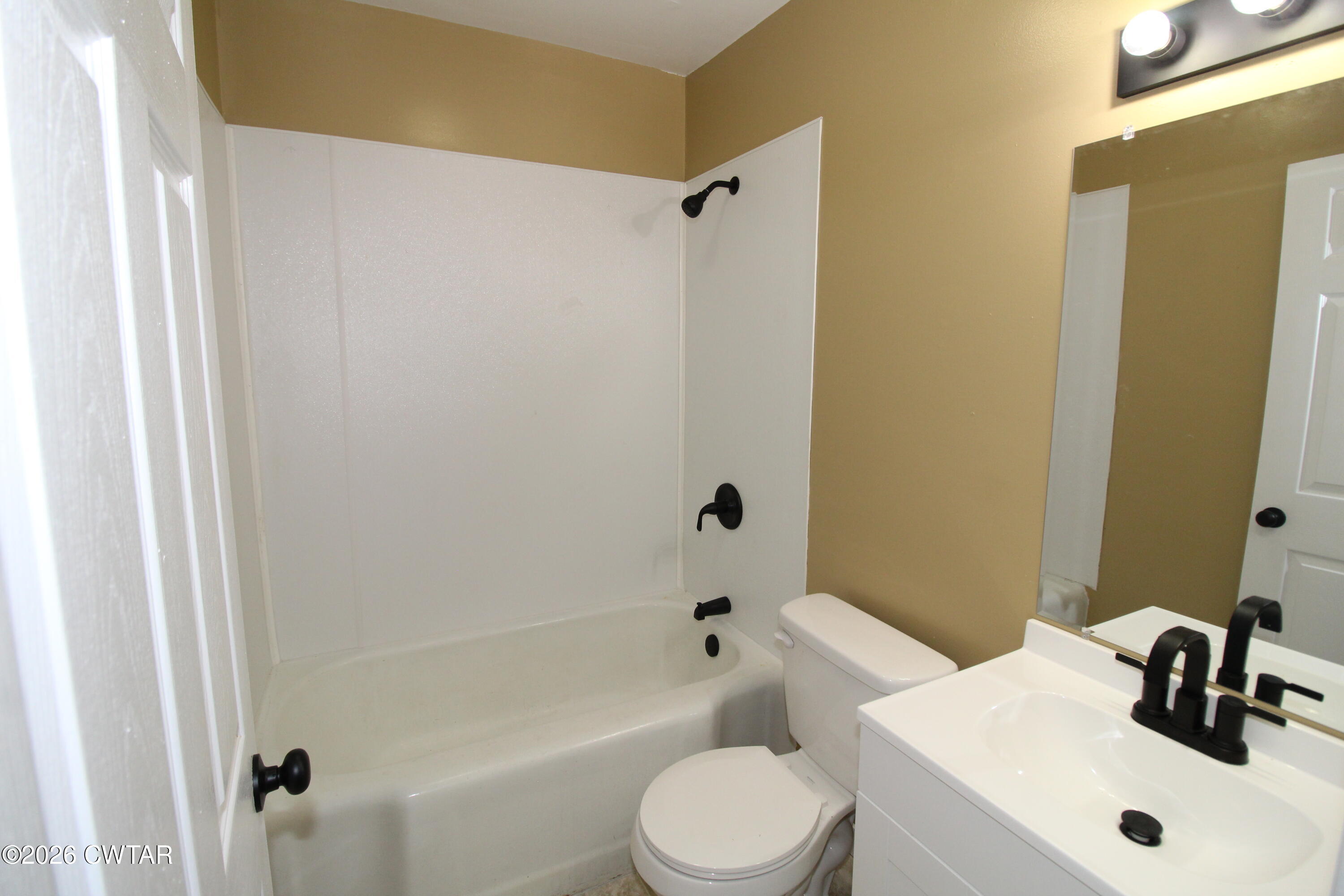 1194 Prospect Avenue Jackson, TN 38301 - Photo 8 of 15 IMG_9363