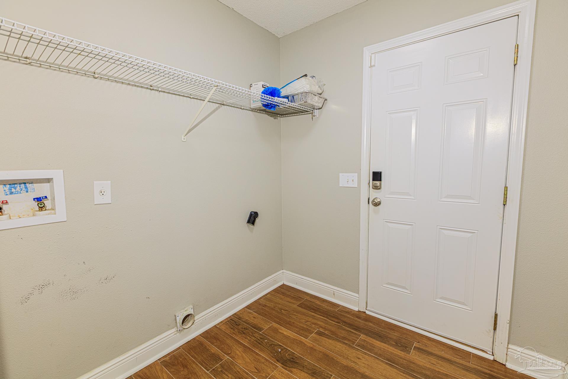 2863 Wallace Lake Road Pace, FL 32571 - Photo 27 of 44 a view of an empty room