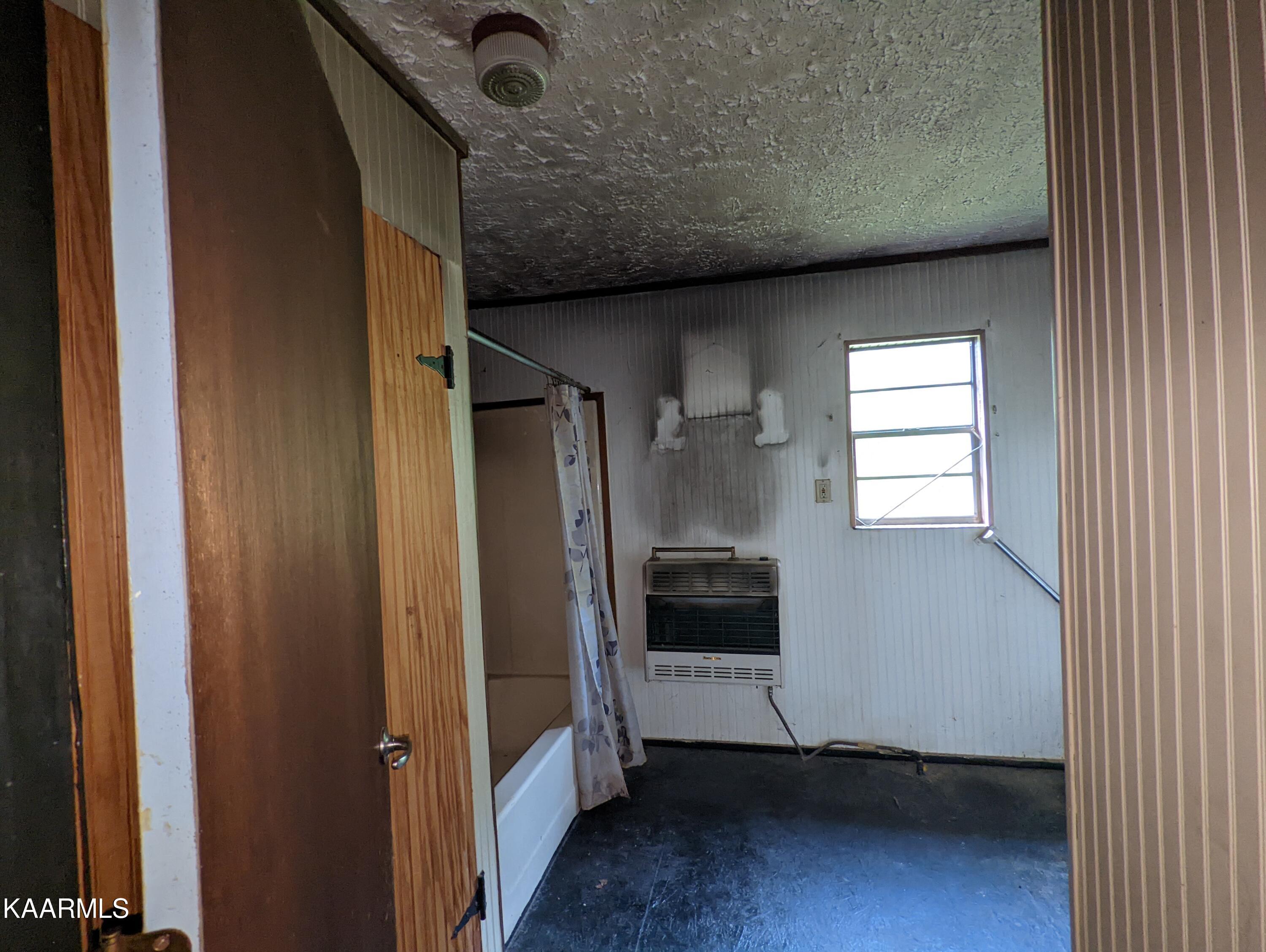 269 Huckeby Road Robbins, TN 37852 - Photo 8 of 17 PXL_20220919_150327446