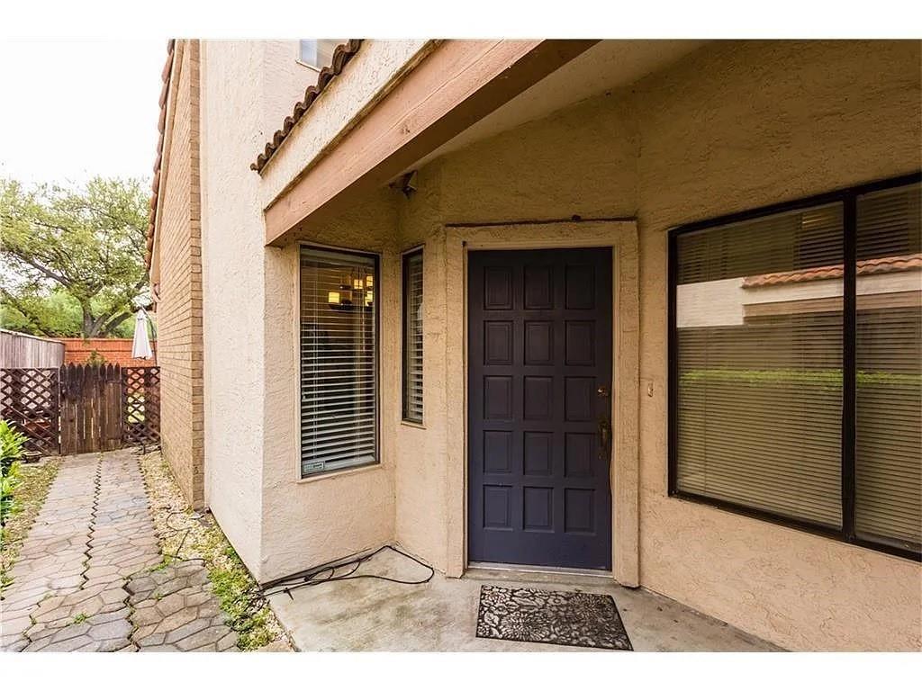519 Ranch Trail, Unit 134 Irving, TX 75063 - Photo 11 of 20