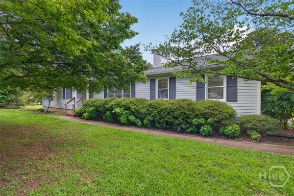 $309,000 | 152 Wellington Drive, Hull, GA 30646
