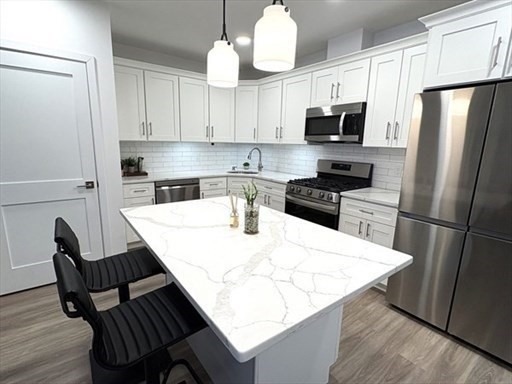 1133 North Shore Road, Unit 404 Revere, MA 02151 - Photo 4 of 19