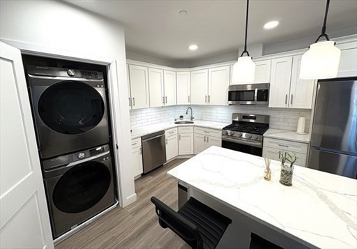 1133 North Shore Road, Unit 404 Revere, MA 02151 - Photo 5 of 19