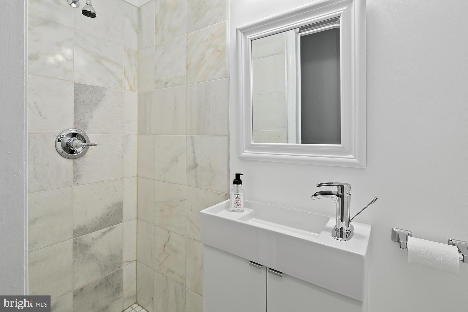 1519 Park Road Northwest, Unit 301 Washington, DC 20010 - Photo 31 of 34 Gallery Image 31