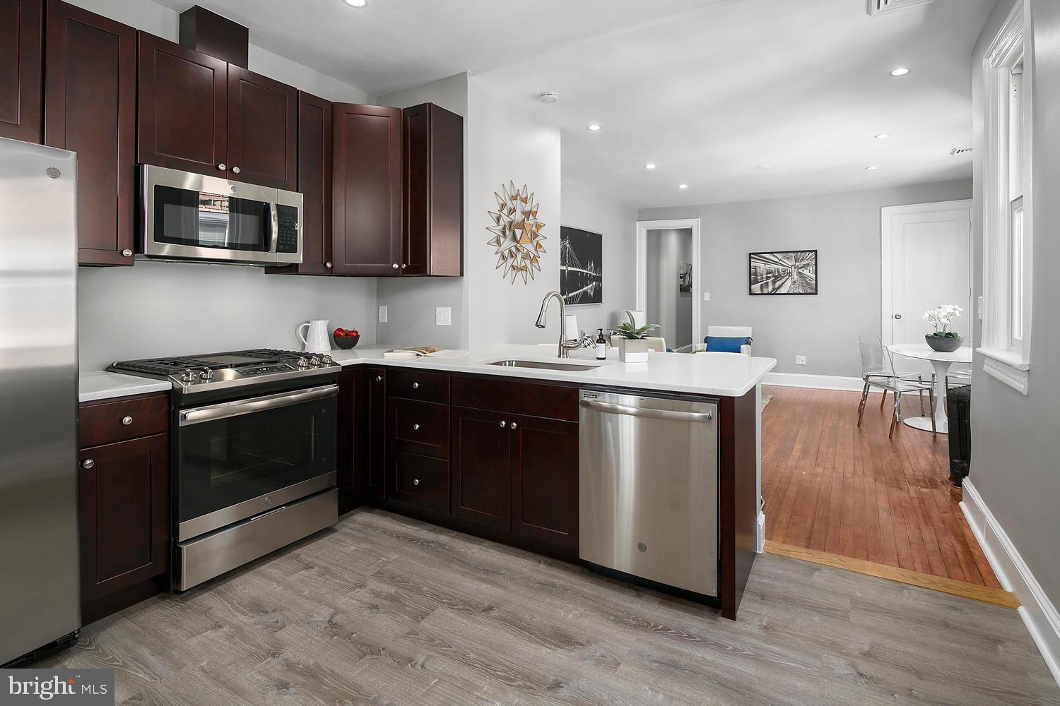 1519 Park Road Northwest, Unit 301 Washington, DC 20010 - Photo 6 of 34 Gallery Image 6