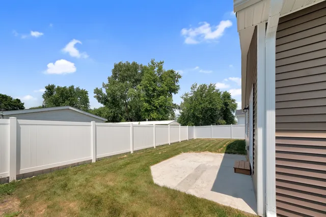 $295,000 | 704 Justice Street, Tuscola, IL 61953