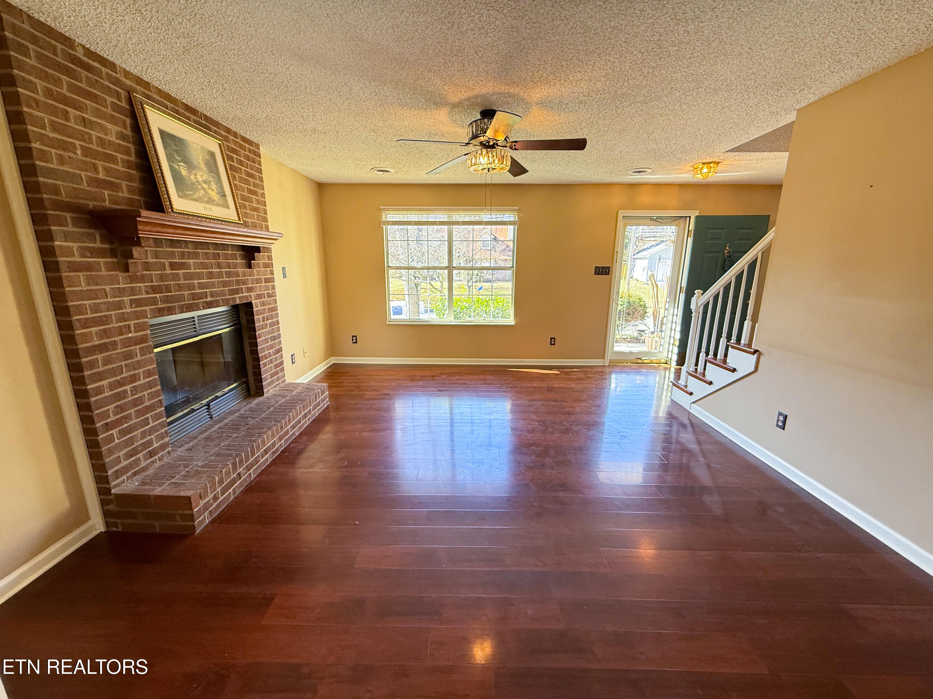 840 Bent Tree Road Knoxville, TN 37934 - Photo 8 of 29 Living room