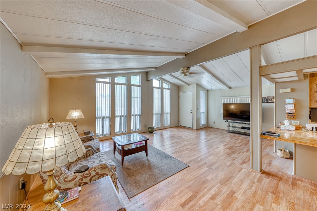 5544 Aldama Road Las Vegas, NV 89122 - Photo 5 of 34 Gallery Image 5