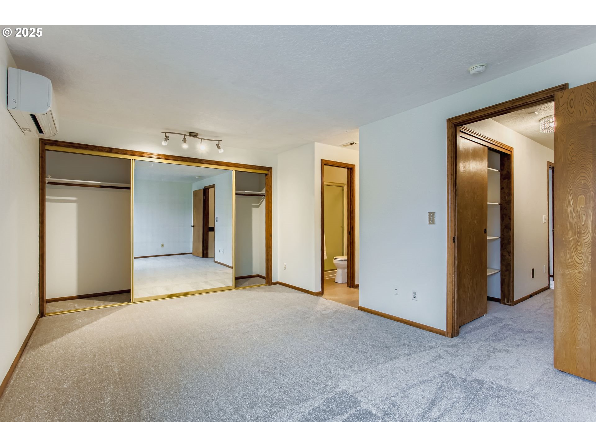 3248 Northeast 29th Street Gresham, OR 97030 - Photo 15 of 39