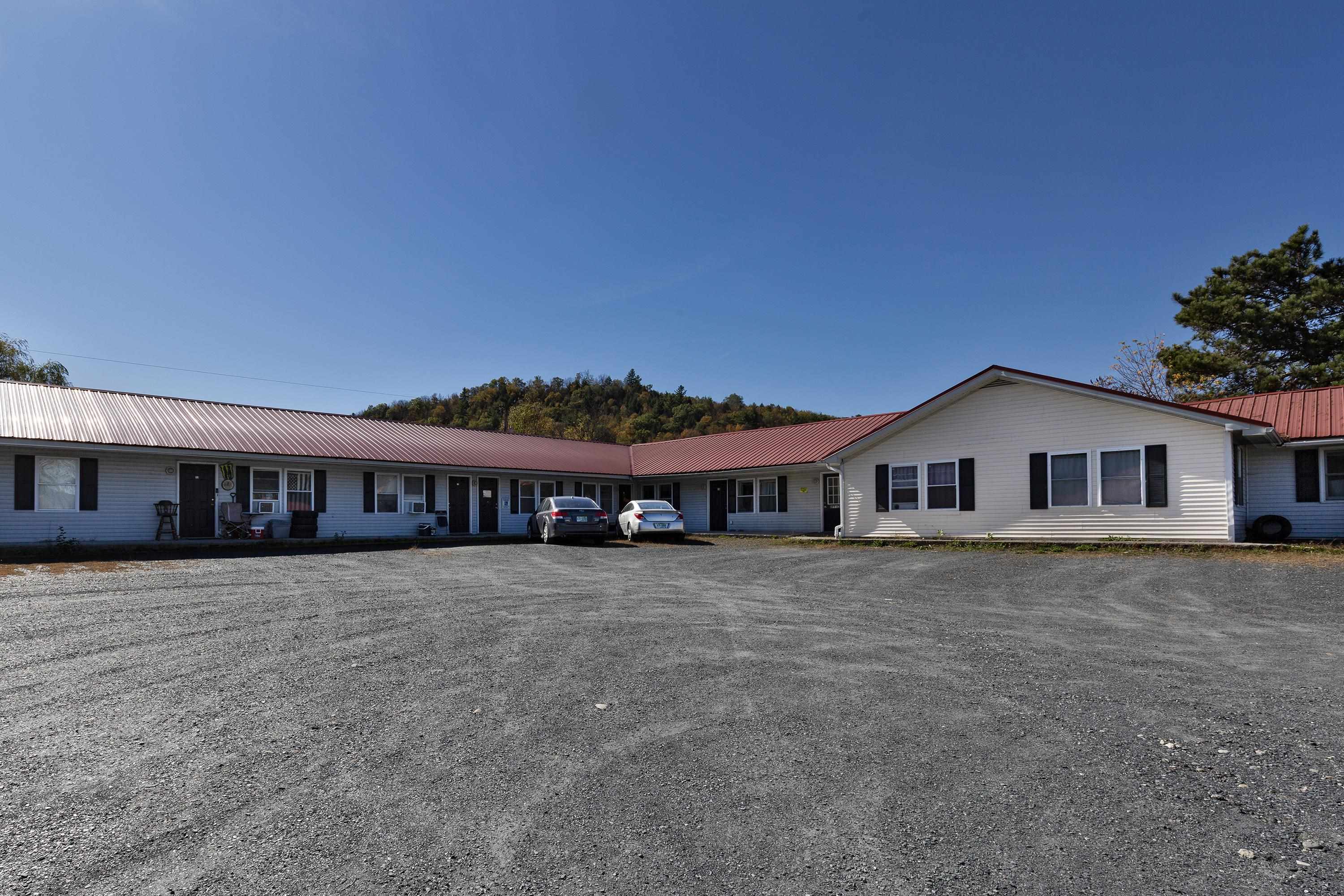 3507 Claremont Road Charlestown, NH 03603 - Photo 4 of 39