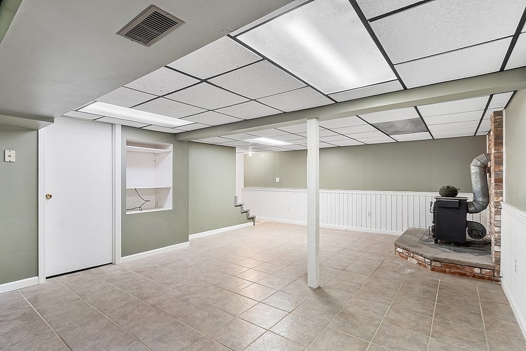 4 Edgewood Road Tewksbury, MA 01876 - Photo 36 of 42 Gallery Image 36
