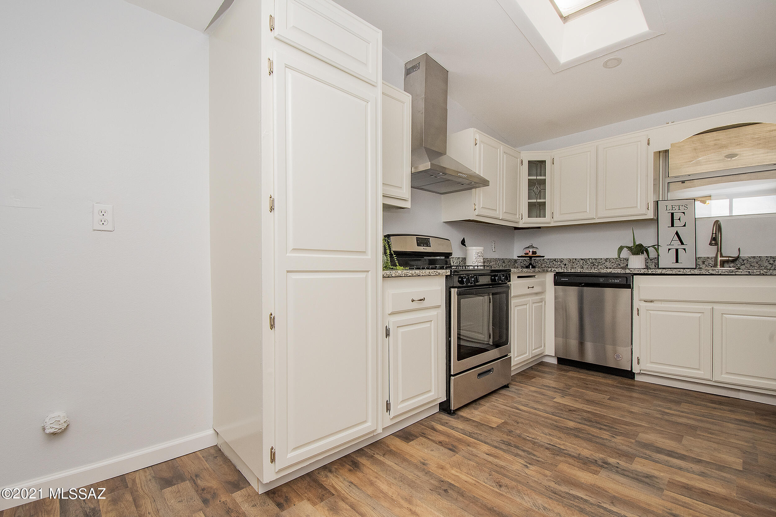 3042 South Tower Road Tucson, AZ 85713 - Photo 9 of 37