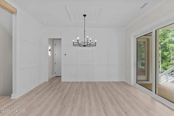 $1,150,000 | 633 Vale Drive, Wilmington, NC 28411
