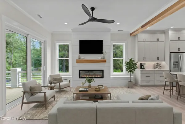 $1,150,000 | 633 Vale Drive, Wilmington, NC 28411