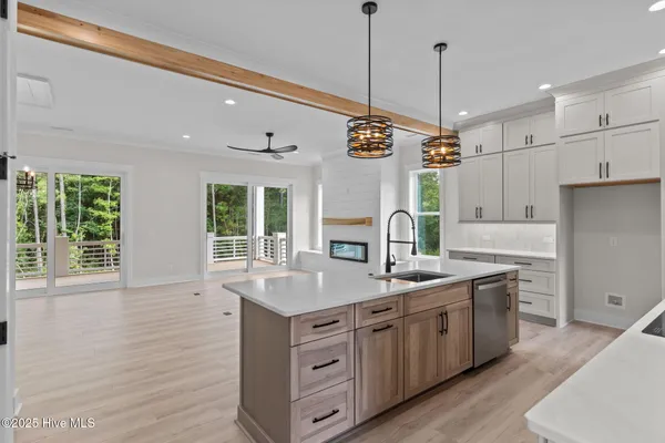 $1,150,000 | 633 Vale Drive, Wilmington, NC 28411