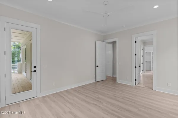 $1,150,000 | 633 Vale Drive, Wilmington, NC 28411