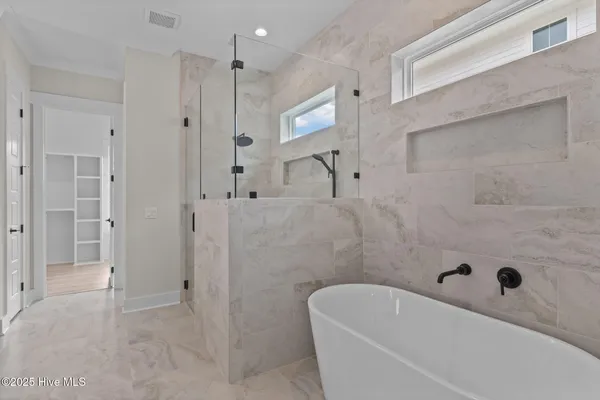 $1,150,000 | 633 Vale Drive, Wilmington, NC 28411