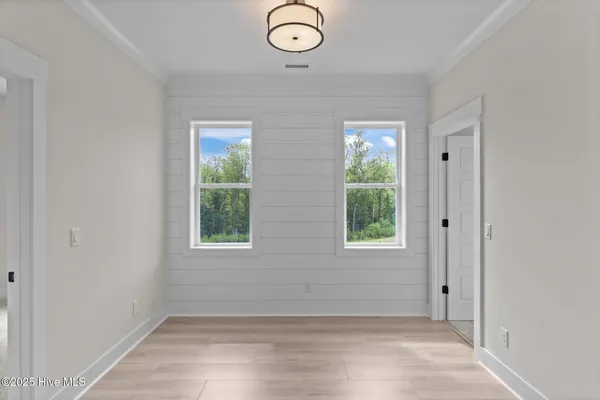 $1,150,000 | 633 Vale Drive, Wilmington, NC 28411