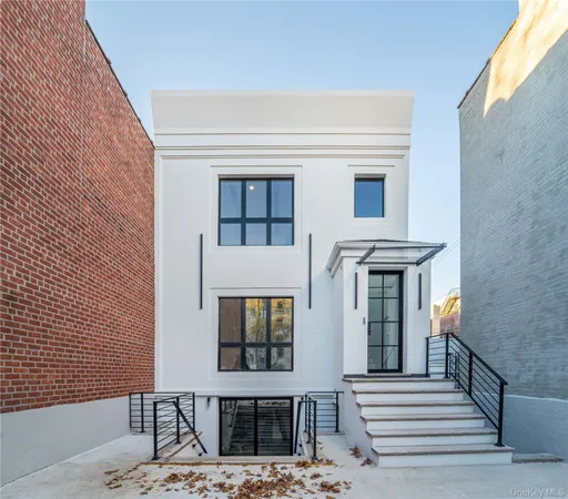 $4,100 | 21-34 33rd Street | Astoria