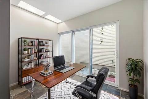 $415,000 | 1107 West 17th Street, Houston, TX 77008