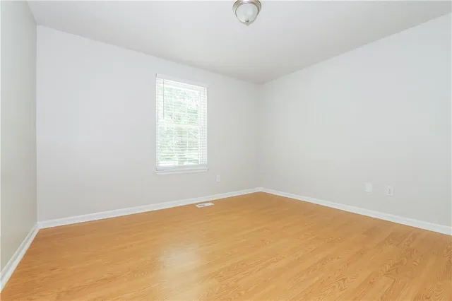 $2,310 | 5918 Northwest 66th Terrace, Kansas City, MO 64151