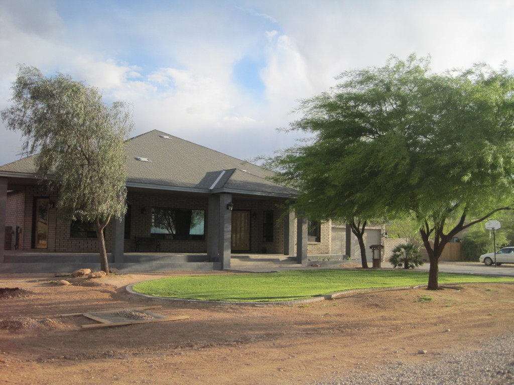 1005 West Dolores Road Phoenix, AZ 85086 - Photo 2 of 28 Front Side if House
