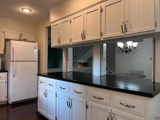 $229,950 | 36 Southwest Pepper Tree Lane, Topeka, KS 66611