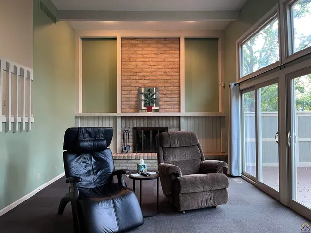 $229,950 | 36 Southwest Pepper Tree Lane, Topeka, KS 66611