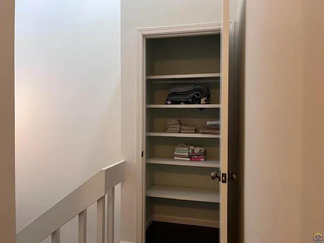 $229,950 | 36 Southwest Pepper Tree Lane, Topeka, KS 66611