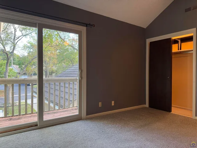 $229,950 | 36 Southwest Pepper Tree Lane, Topeka, KS 66611