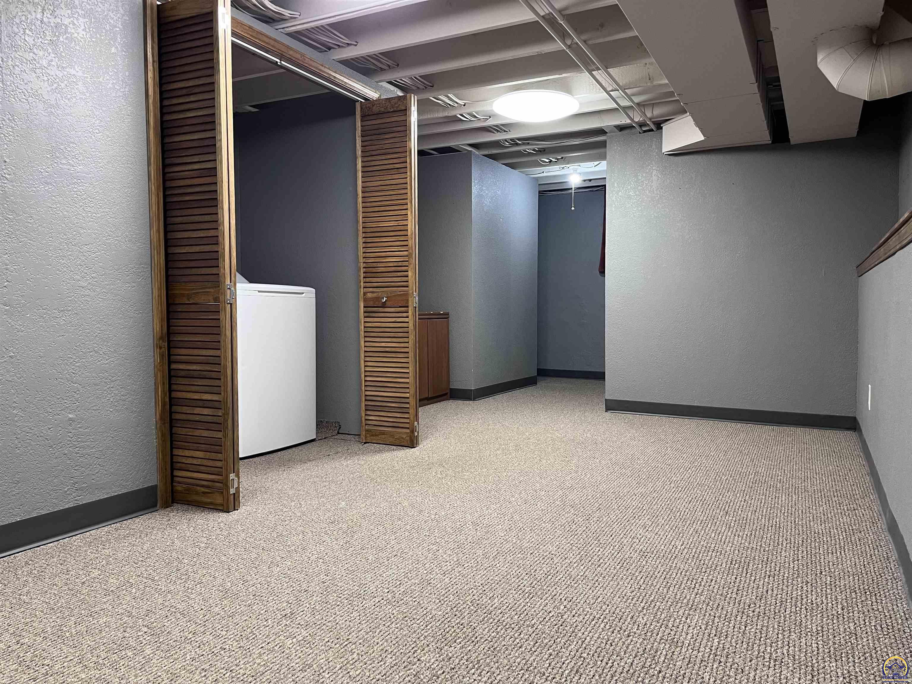 36 Southwest Pepper Tree Lane Topeka, KS 66611 - Photo 37 of 42