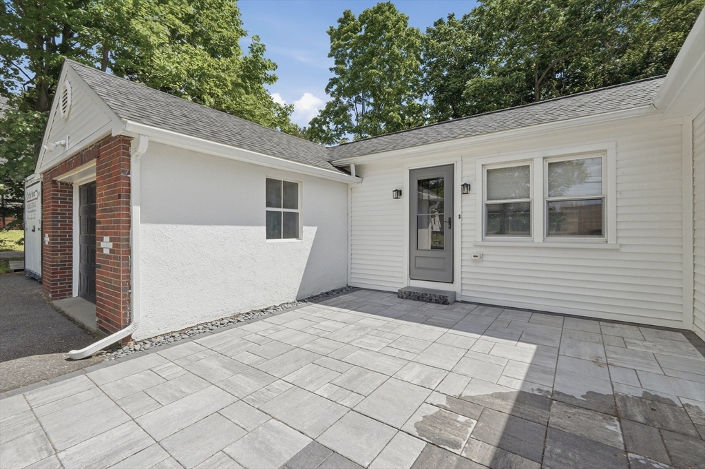 479 Massasoit Road Worcester, MA 01604 - Photo 24 of 27