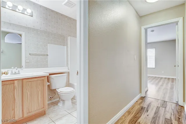 $1,945 | 7949 Long Beach Street, Las Vegas, NV 89139