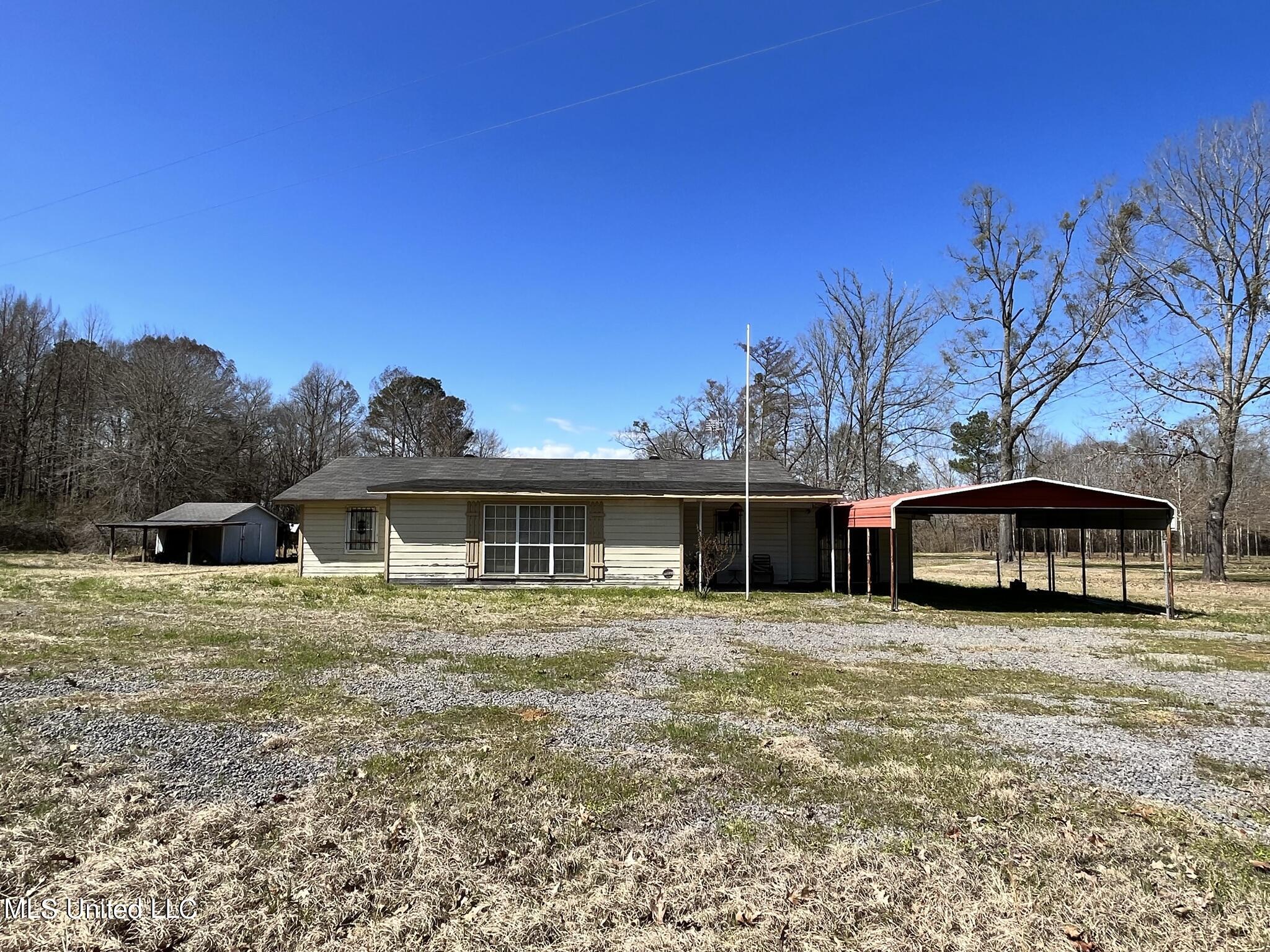 723 Seymour Road Kilmichael, MS 39747 - Photo 3 of 31 IMG_1505