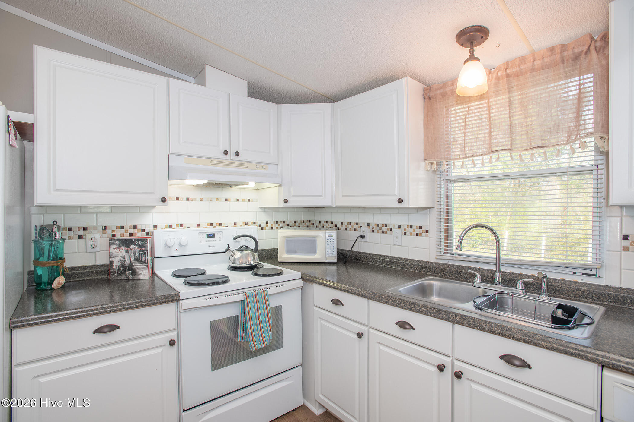 290 Broad Creek Loop Road Newport, NC 28570 - Photo 11 of 30 290 BOGUE LOOP ROAD (10)