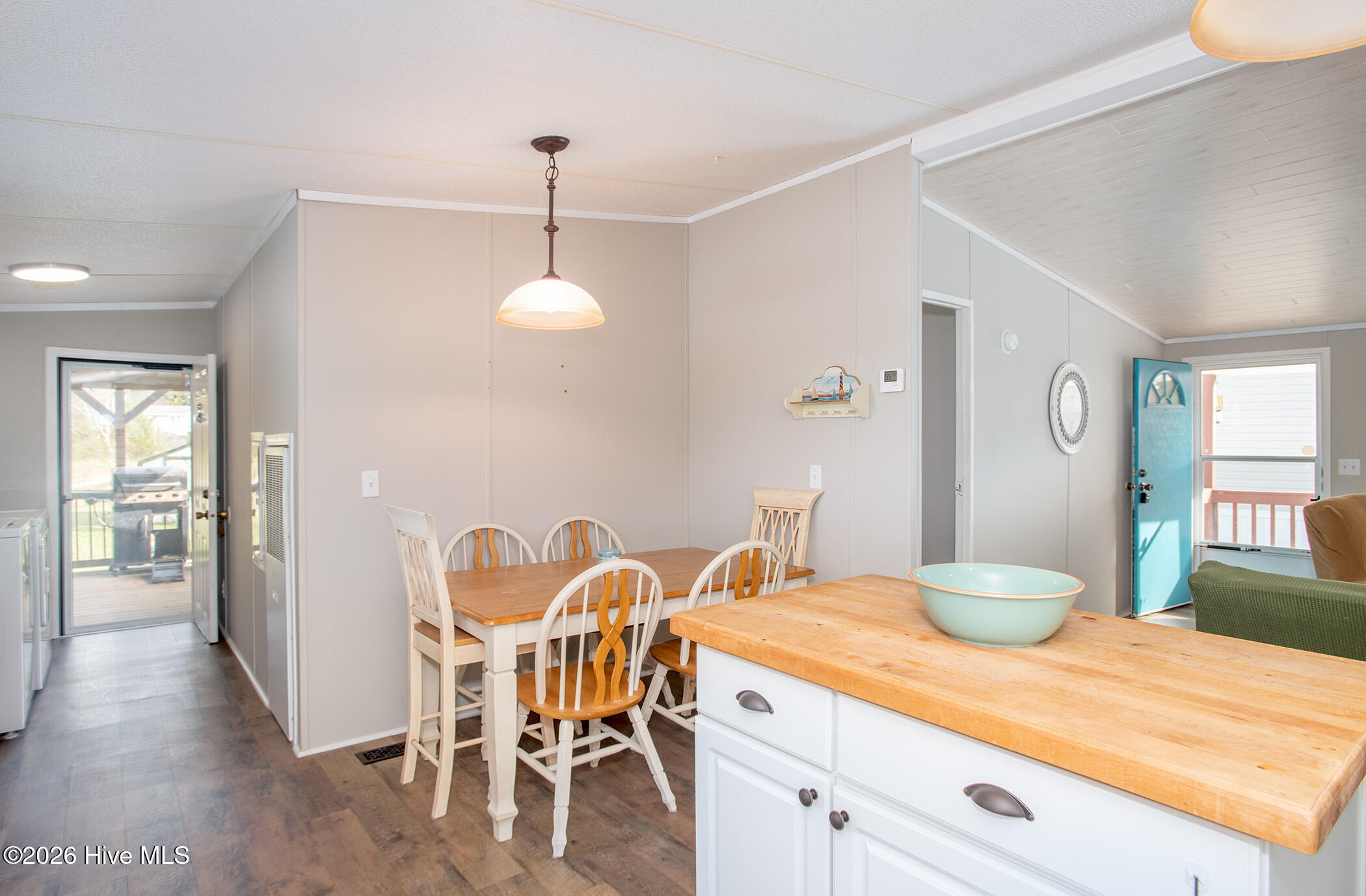 290 Broad Creek Loop Road Newport, NC 28570 - Photo 12 of 30 290 BOGUE LOOP ROAD (11)