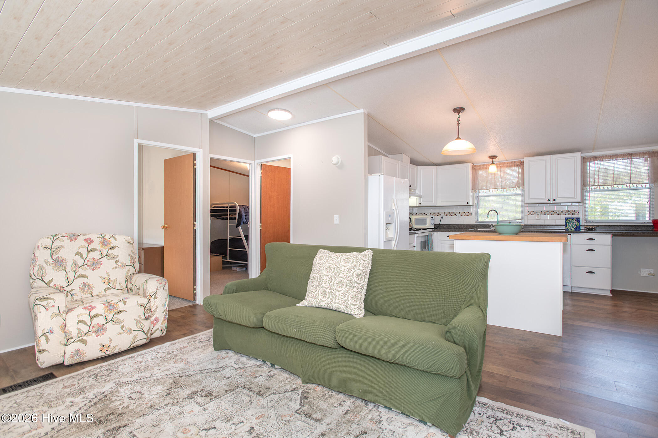 290 Broad Creek Loop Road Newport, NC 28570 - Photo 5 of 30 290 BOGUE LOOP ROAD (14)