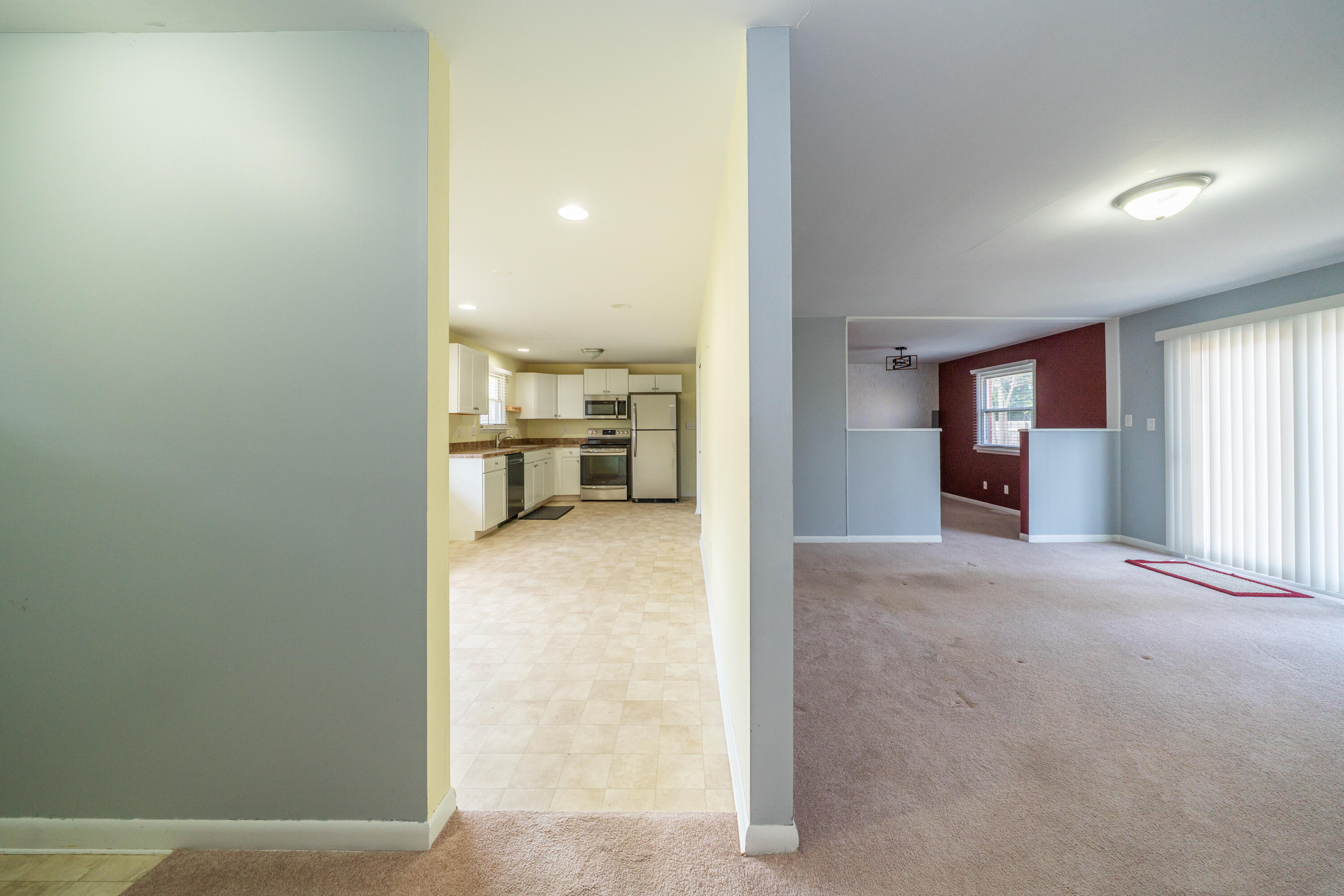 1211 Claybourne Road Kettering, OH 45429 - Photo 4 of 43