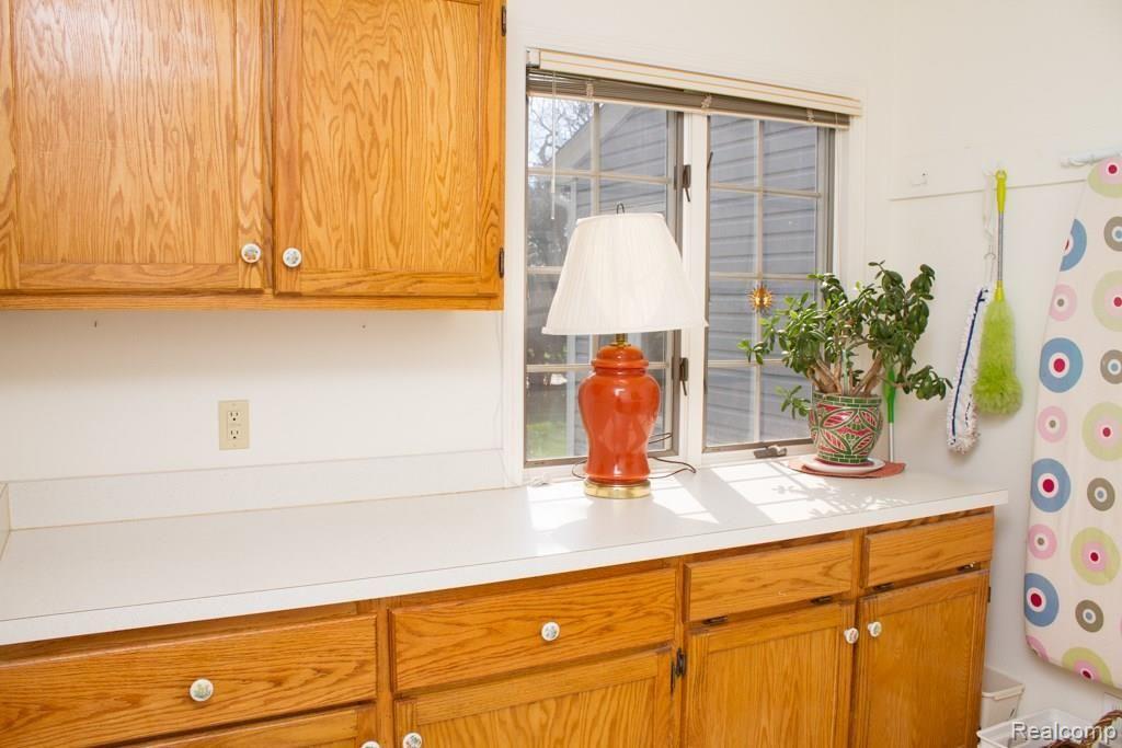 815 Spartan Drive Rochester, MI 48309 - Photo 24 of 51 IMG_5526.jpg