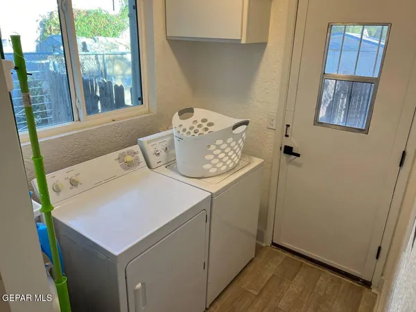 $1,450 | 4012 Trowbridge Drive, Unit A FURNISHED, El Paso, TX 79903