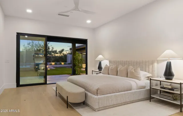 $5,000,000 | 9518 North 46th Street, Phoenix, AZ 85028