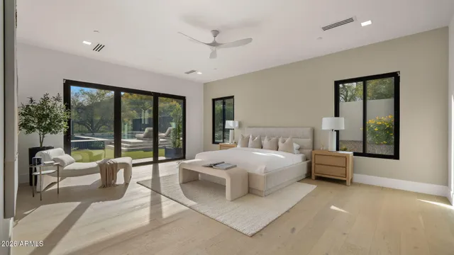 $5,000,000 | 9518 North 46th Street, Phoenix, AZ 85028