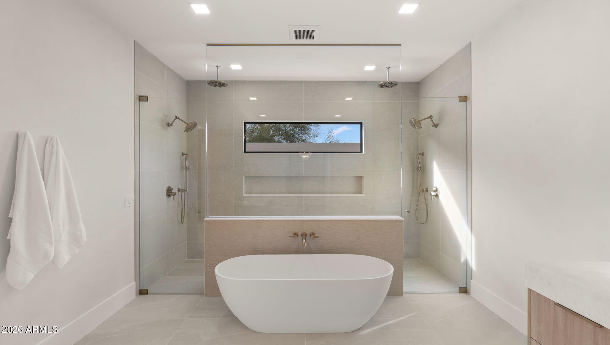 9518 North 46th Street Phoenix, AZ 85028 - Photo 43 of 72 109-web-or-mls-Primary Bedroom6