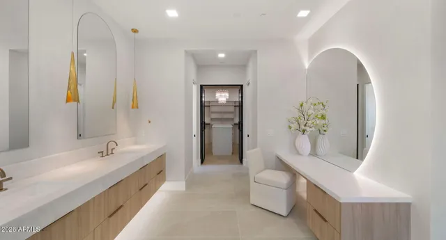 $5,000,000 | 9518 North 46th Street, Phoenix, AZ 85028