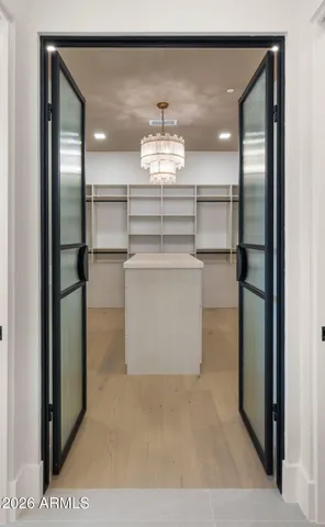 $5,000,000 | 9518 North 46th Street, Phoenix, AZ 85028