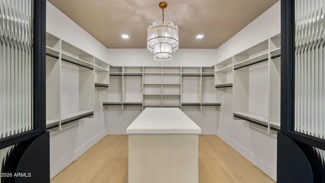 $5,000,000 | 9518 North 46th Street, Phoenix, AZ 85028