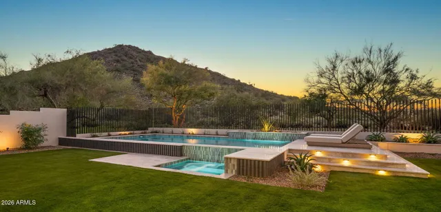 $5,000,000 | 9518 North 46th Street, Phoenix, AZ 85028