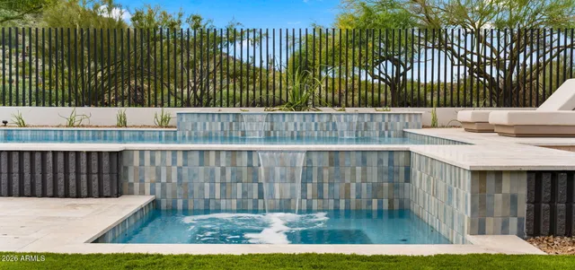 $5,000,000 | 9518 North 46th Street, Phoenix, AZ 85028