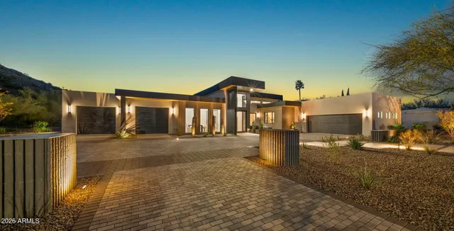 $5,000,000 | 9518 North 46th Street, Phoenix, AZ 85028