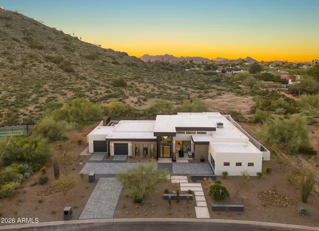 $5,000,000 | 9518 North 46th Street, Phoenix, AZ 85028